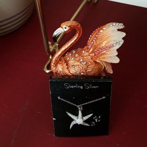 Eye Catching Starfish Necklace